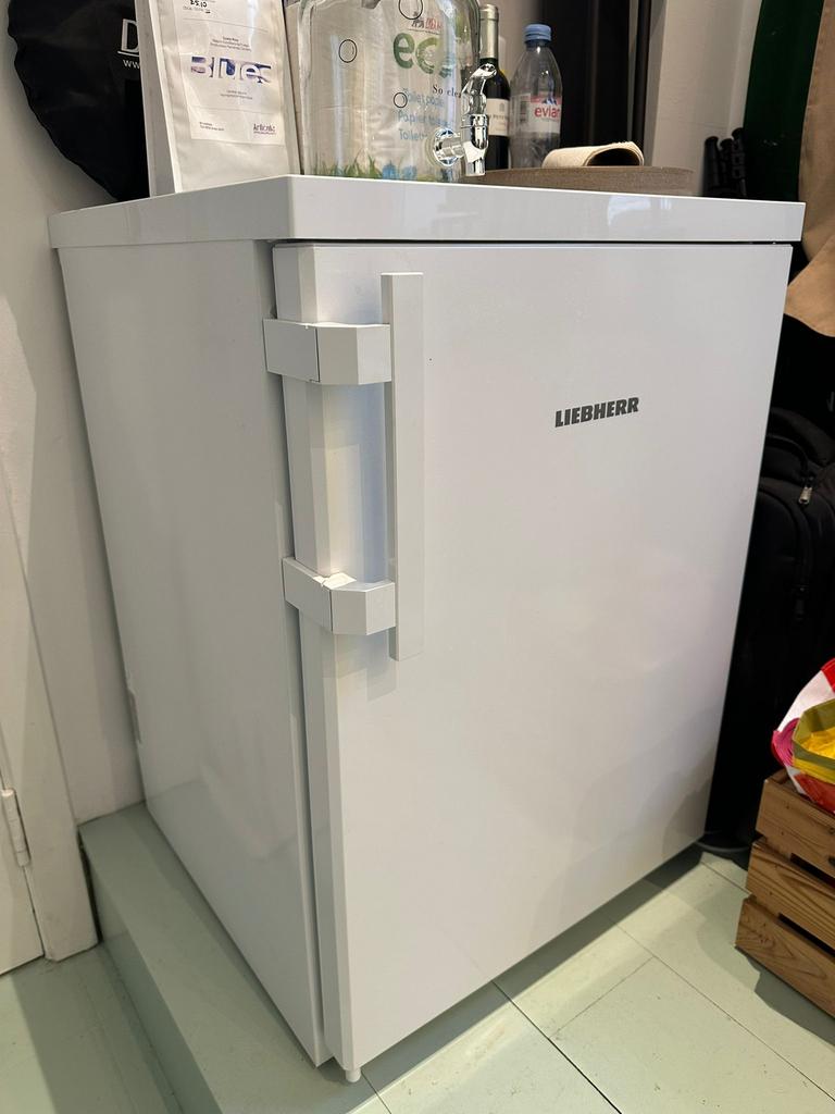 Petit frigo comme neuf, Electroménager, Réfrigérateurs & Frigos, 100 à 150 litres, Enlèvement, Comme neuf, Sans bac à congélation