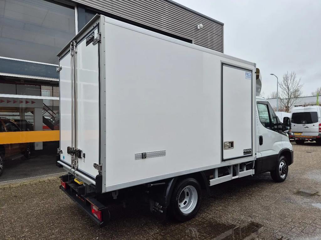 Iveco Daily 35C18 3.0D HiMatic/ Kuhlkoffer/ StBy 230V, Auto's, Bestelwagens en Lichte vracht, Automaat, Achterwielaandrijving