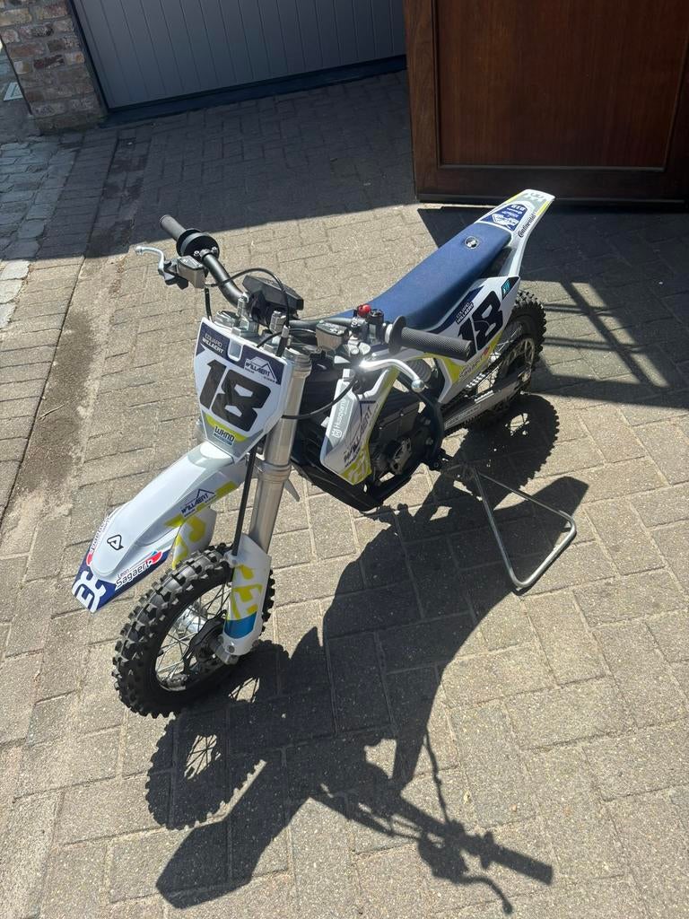 Husqvarna EE5 crossmotor, Ophalen, Zo goed als nieuw