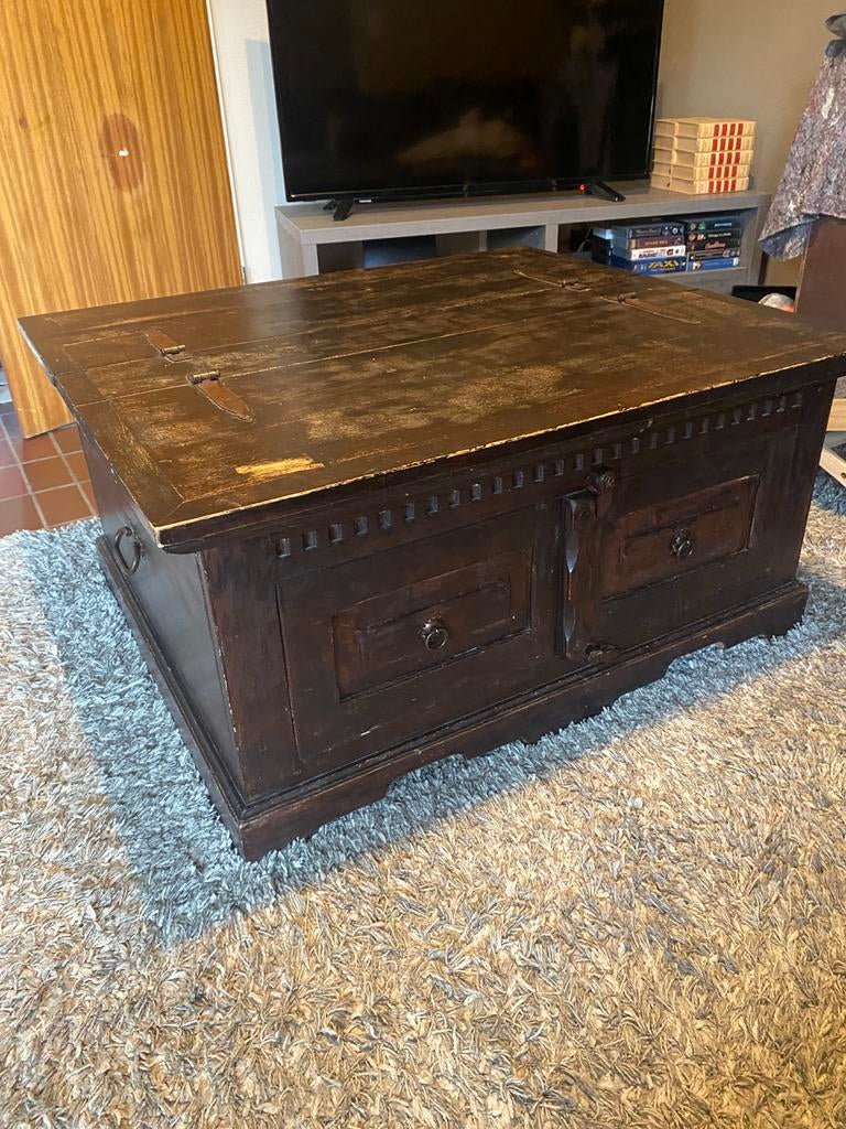 Koloniale Massieve Salontafelkist 1970, 100 à 150 cm, Spaans koloniaal, Moins de 50 cm, Enlèvement