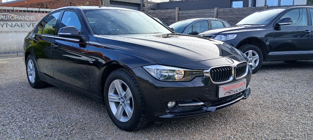 BMW 316 I 2014 53000KM SPORTLINE UITV.  BENZINE MANUEEL, Auto's, 100 kW, 4 deurs, https://public.car-pass.be/vhr/591dbb08-e23c-48c5-876f-48f84bb93e65
