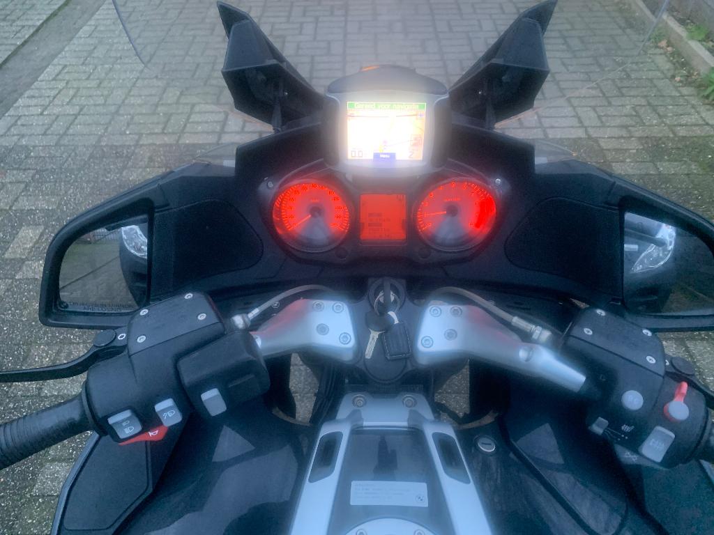 BMW 1200rt bouwjaar 2006 en 79000km met gps