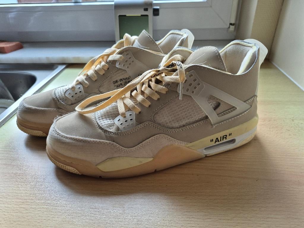 Jordan 4 Retro off white  sail maat 46, Kleding | Heren, Schoenen, Ophalen, Overige kleuren, Zo goed als nieuw, Sneakers