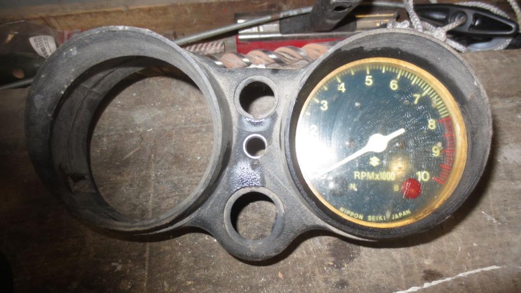 toerenteller van suzuki 250 gt met plastiek, Enlèvement ou Envoi, Utilisé