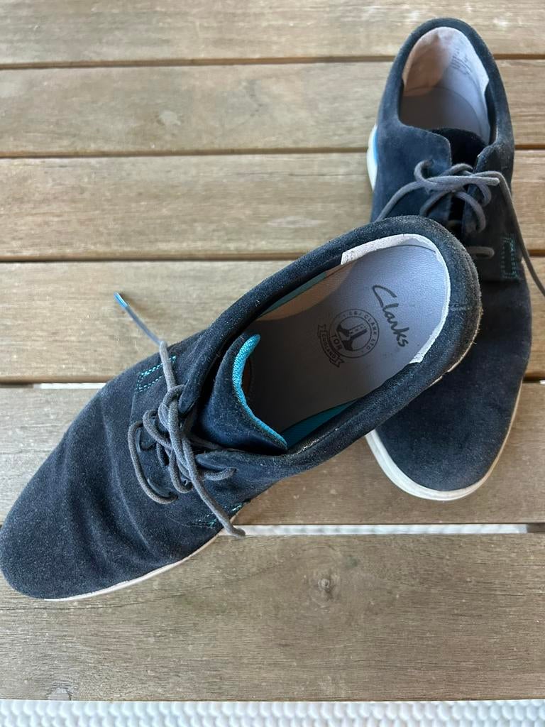 Chaussures Clarcks 41.5 pour homme, Vêtements | Hommes, Chaussures, Enlèvement ou Envoi, Comme neuf, Bleu, Chaussures à lacets