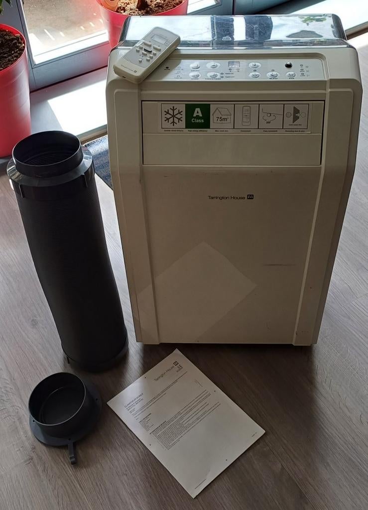 204) Climatiseur tarrington housse, Electroménager, Climatiseurs, Utilisé, Climatiseur mobile, 3 vitesses ou plus, Refroidissement et Déshumidification