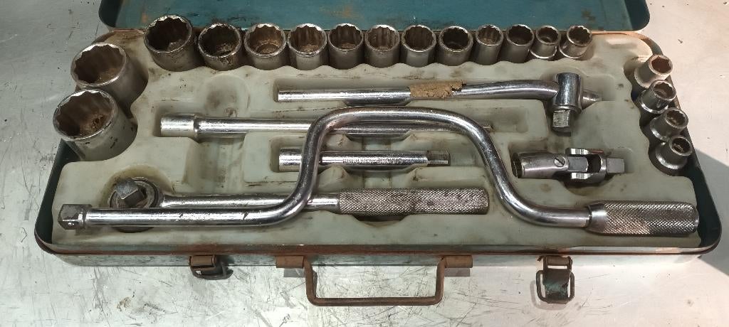 complete ratelsleutel set met doppen 10-32, Doe-het-zelf en Bouw, Gereedschap | Handgereedschap, Ophalen