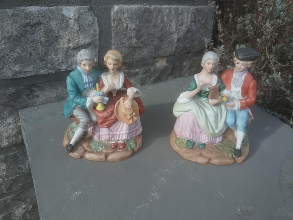 2 mooie porseleinen beeldjes, Ophalen of Verzenden