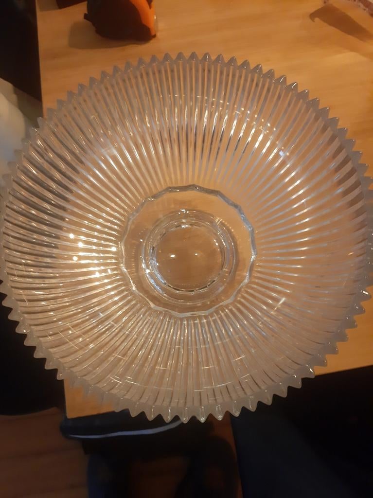 Mikasa bowl, Ophalen