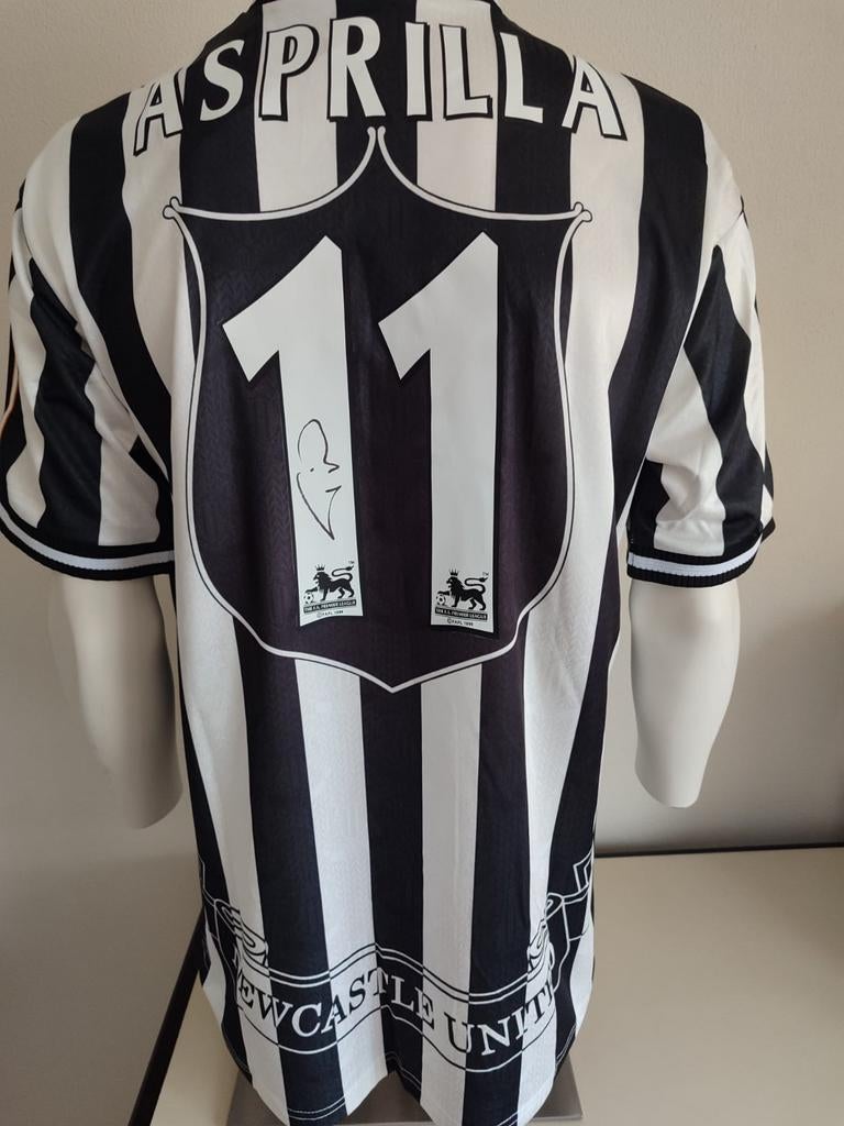 Maillot avec manteau signé Newcastle United par Faustino Asp, Enlèvement ou Envoi, Neuf, Maillot