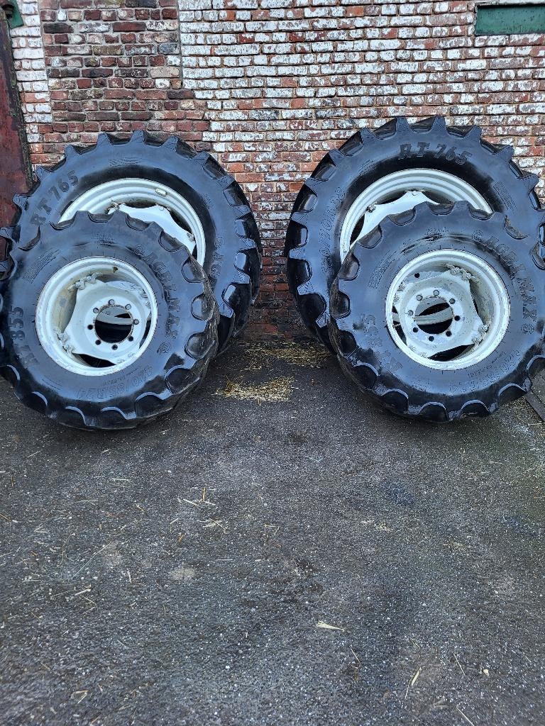 Roues tracteur, Enlèvement, Utilisé
