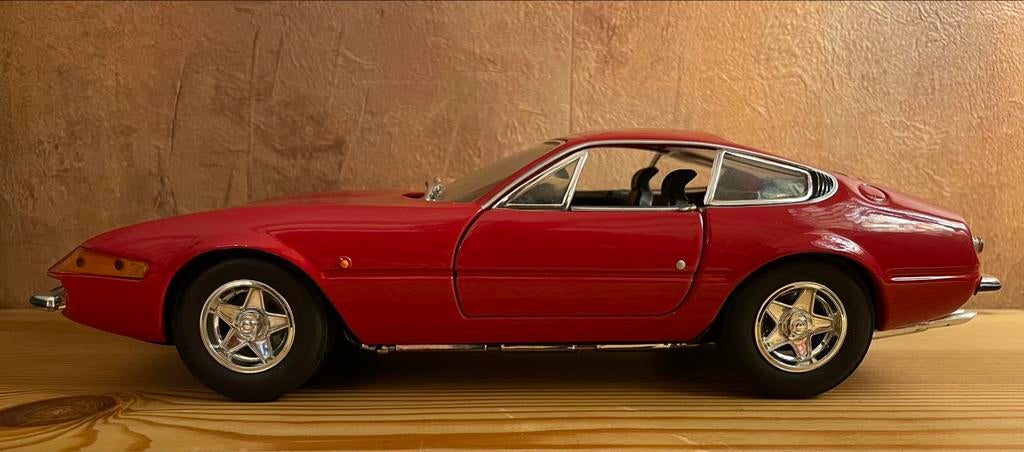 Ferrari 365 GTB/4 - 1:18 - Hotwheels, Hobby & Loisirs créatifs, Voitures miniatures | 1:18, Enlèvement ou Envoi