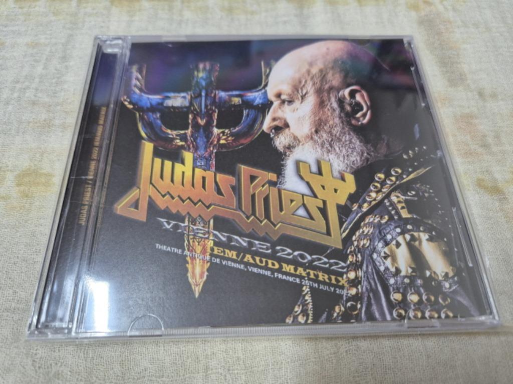 2 CD's  JUDAS  PRIEST - Live Vienne 2022, Envoi, Neuf, dans son emballage