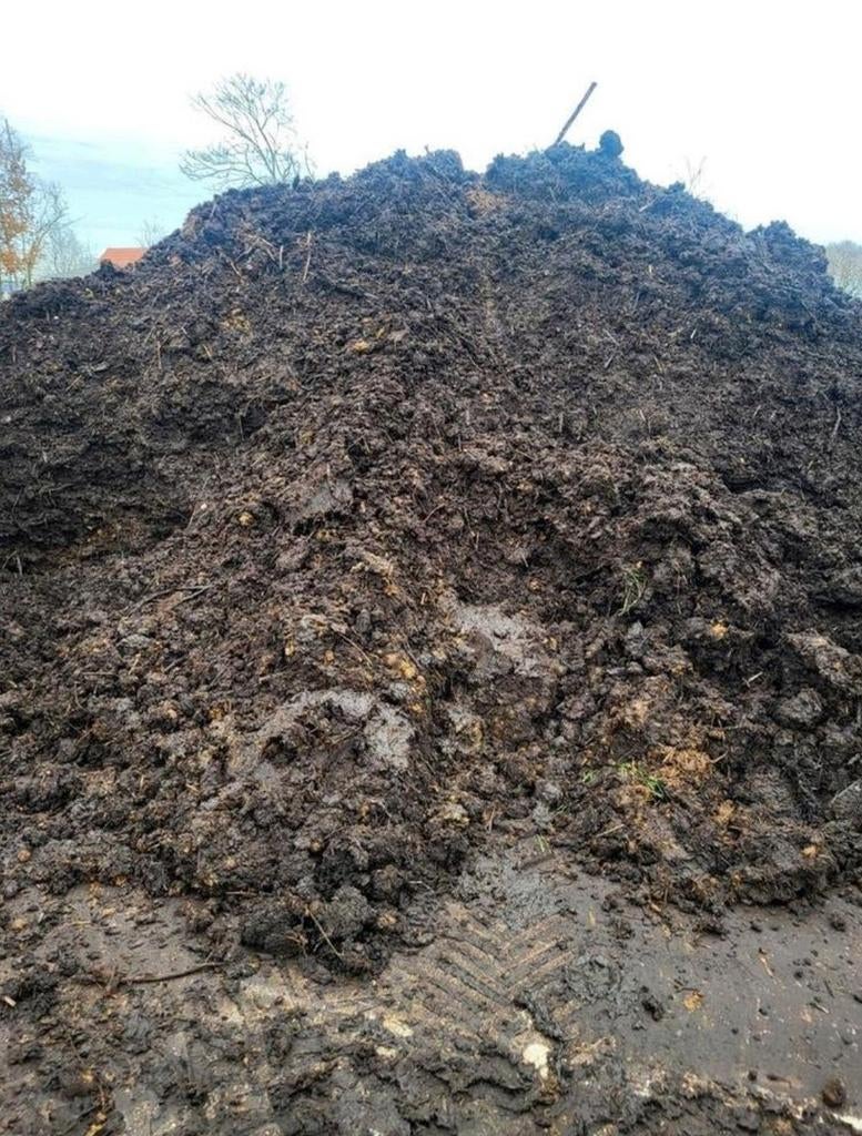 Gratis compost/paardenmest, Ophalen, Compost