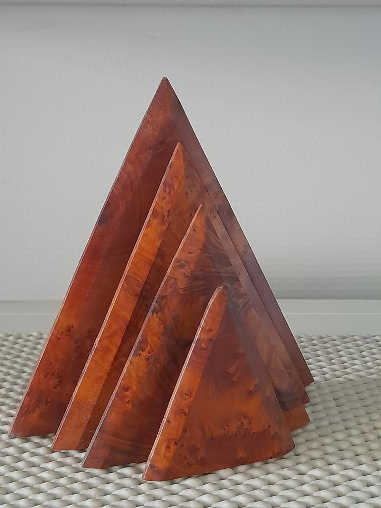 Mooie olijfhouten „piramide” brievenhouder, Ophalen of Verzenden, Zo goed als nieuw