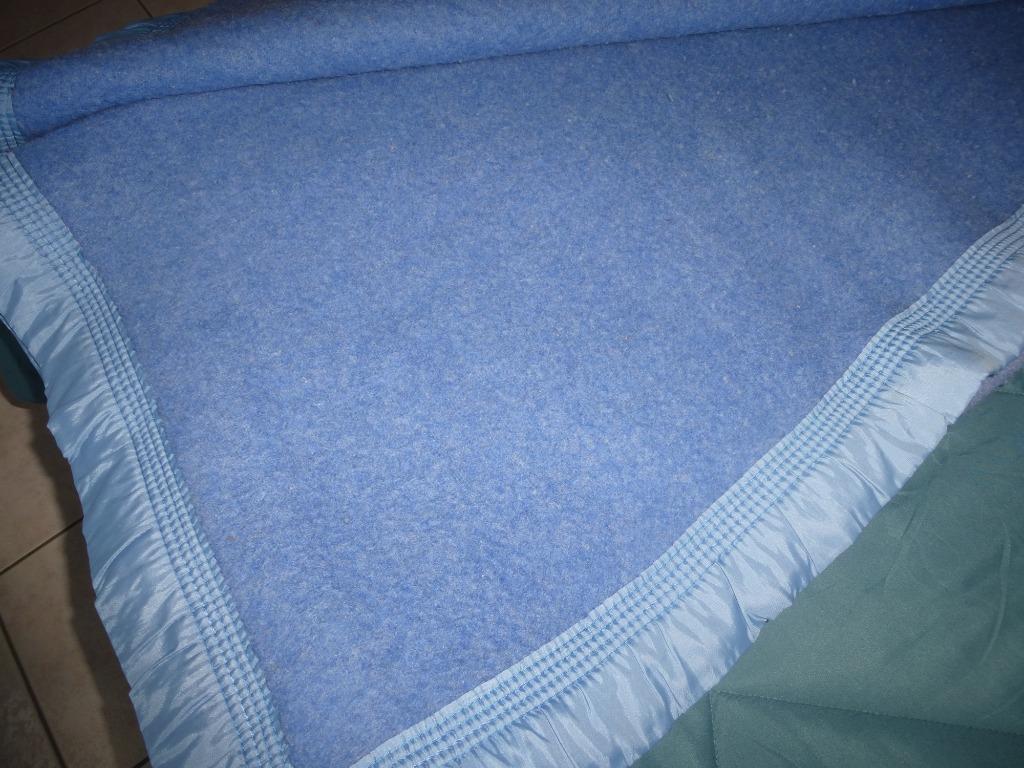 COUVERTURE pure laine vierge, Enlèvement ou Envoi, Comme neuf, Deux personnes, Couverture ou Couette