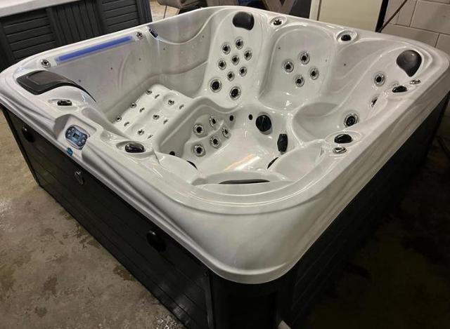 Comfortabele 6 persoons Passion Spa Miracle in nieuwstaat!!!, Enlèvement, Comme neuf, Filtre