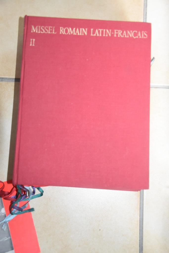 Missel romain  français latin II, Verzenden