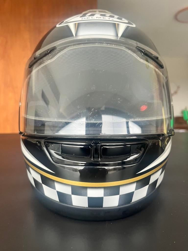 Casque de moto Arai, Motos, Vêtements | Casques de moto, Casque intégral, S, Arai, Seconde main, Enlèvement ou Envoi