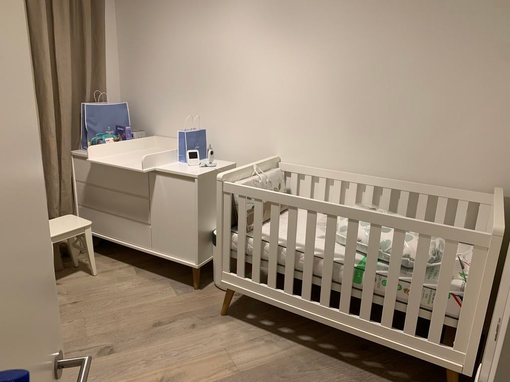 Ensemble Lit évolutif et commode Childhomme en chêne., Enfants & Bébés, Enlèvement ou Envoi, Utilisé