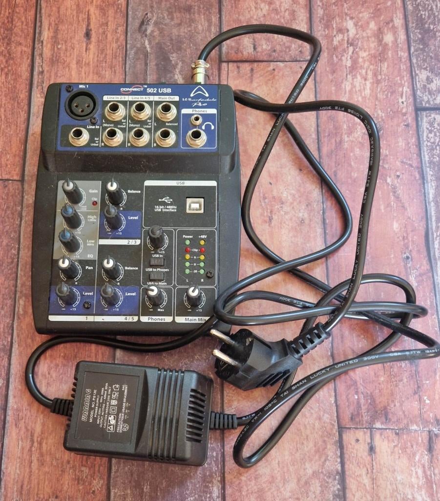 Wharfedale Pro Connect 502USB Mini table mixage USB alim 48V, Enlèvement ou Envoi, Comme neuf, 5 à 10 canaux, Entrée micro