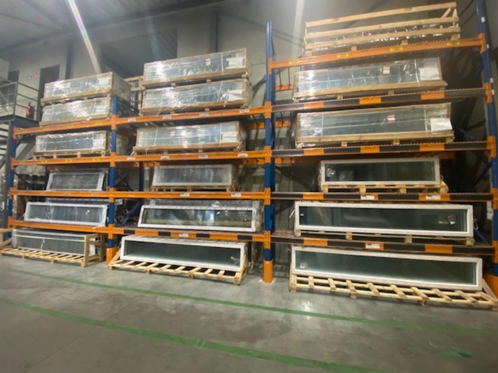 Vaste ramen, schuiframen, deuren, dorpels, vliegenramen, raa, Doe-het-zelf en Bouw, Gevelraam of Ruit, Nieuw, 160 cm of meer, 160 cm of meer