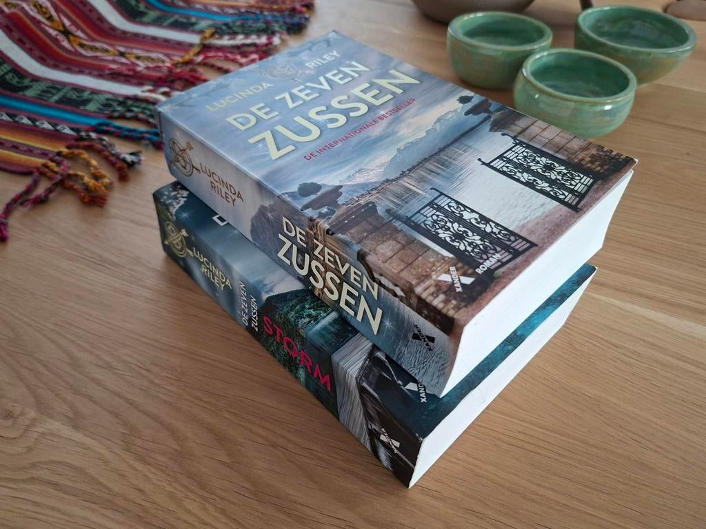 De Zeven Zussen en Storm van Lucinda Riley, Ophalen