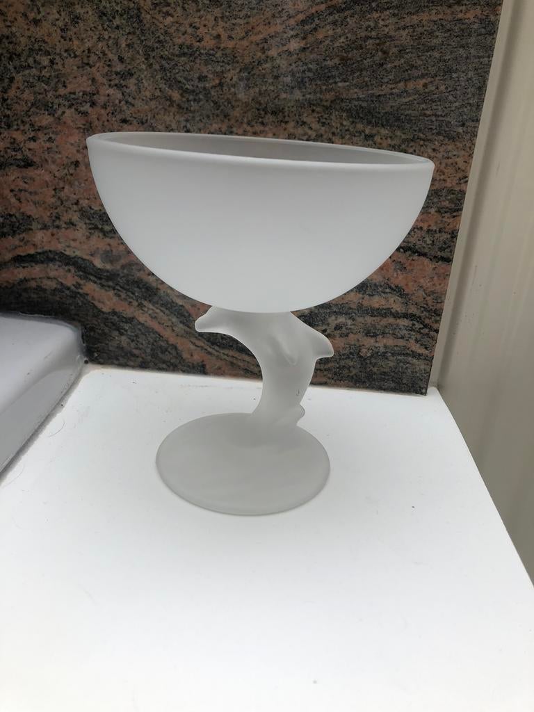 Mooie ijscoupeglazen in melkglas, Ophalen