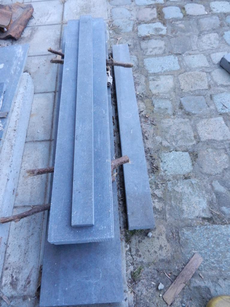 Le socle, la pierre bleue sont encore neufs !, Bricolage & Construction, Châssis & Portes coulissantes, Enlèvement