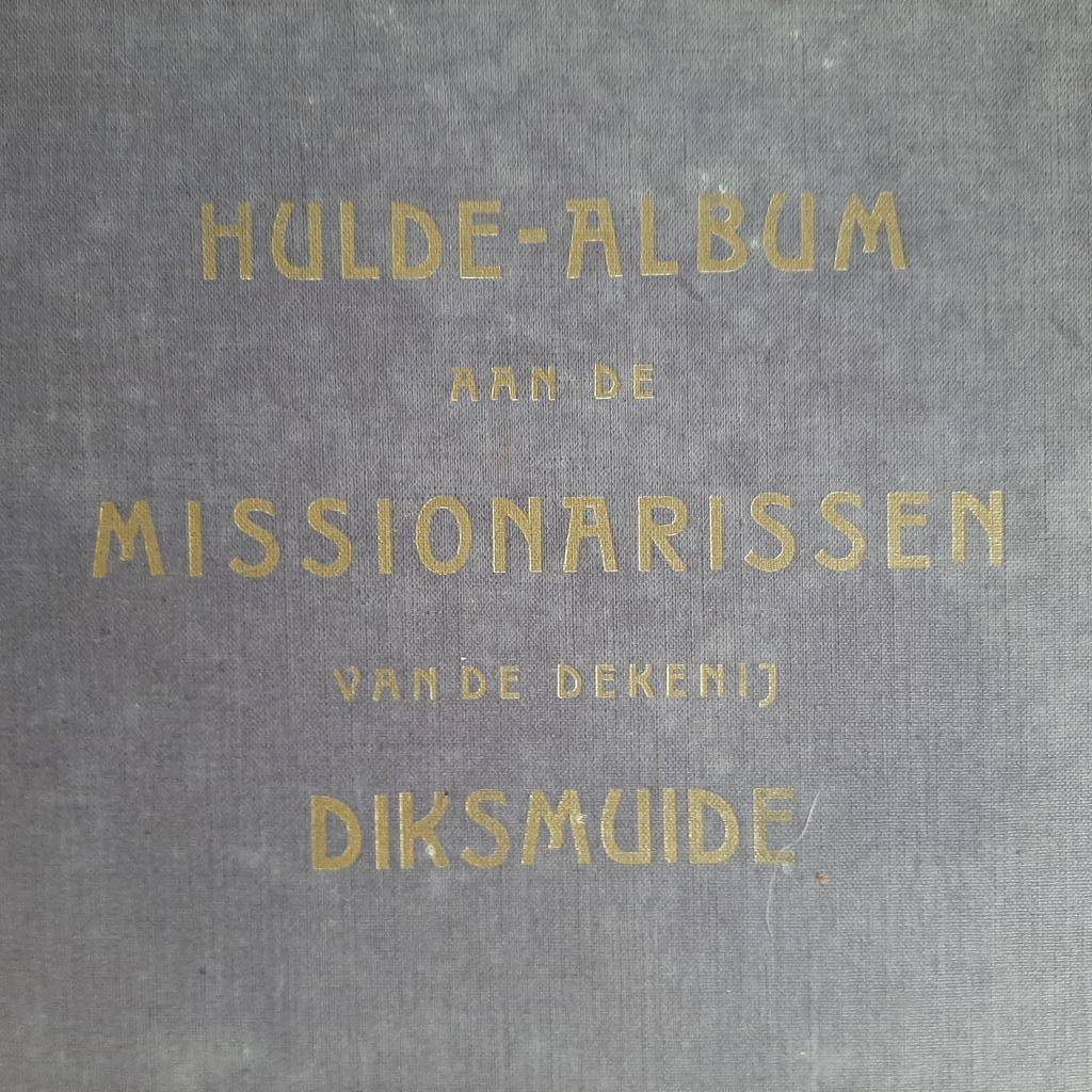Missiealbum Dekenij Diksmuide– 1950, Boeken, Ophalen of Verzenden, Gelezen