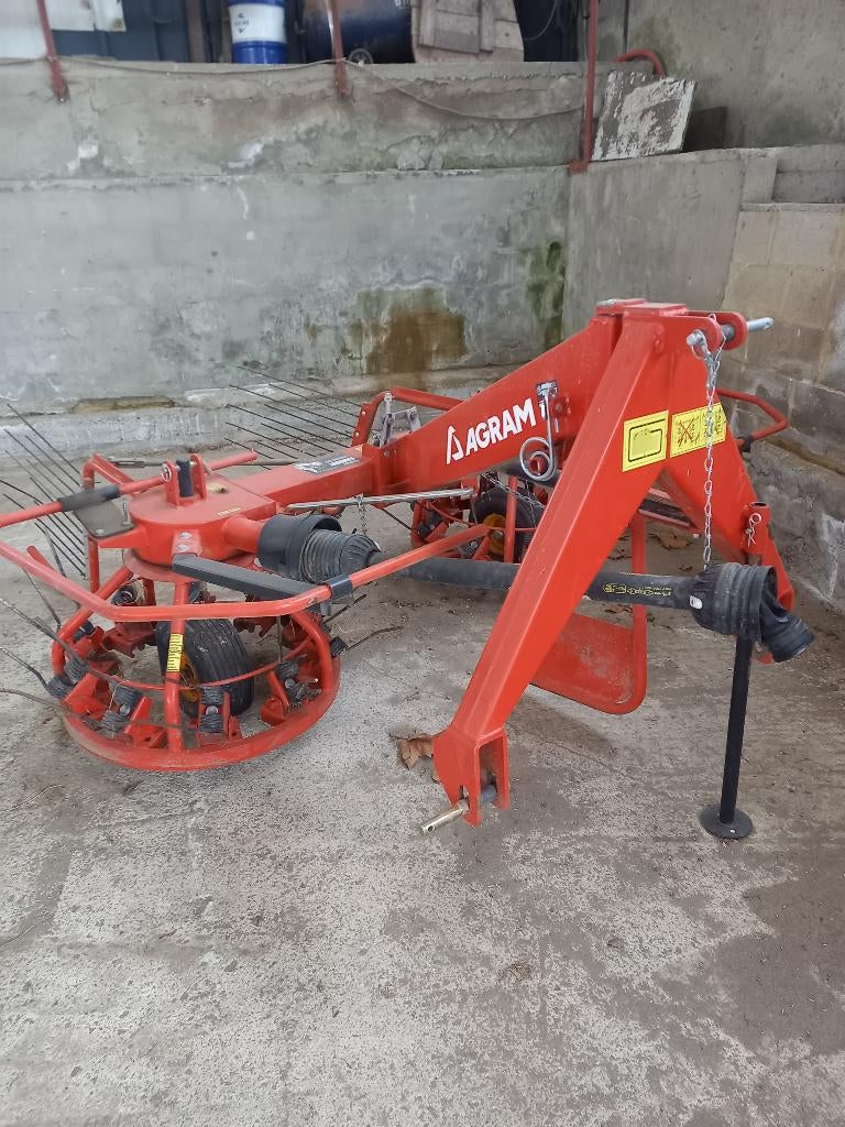 Faucheuse et pirouette, Enlèvement