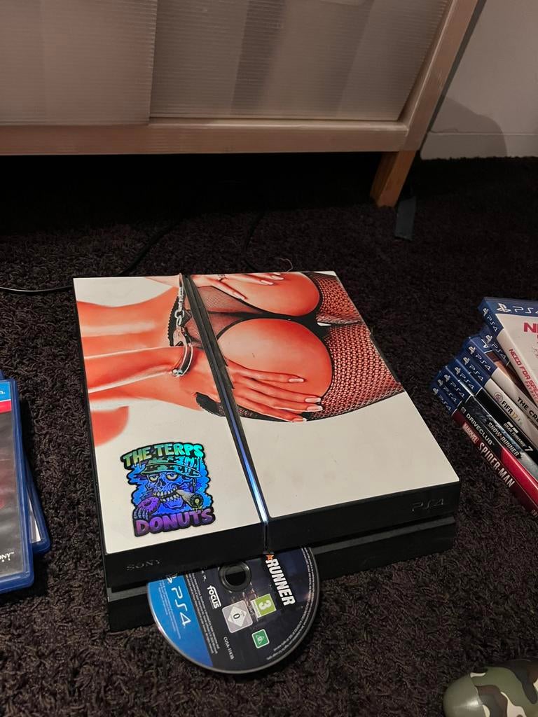 Ps4 + veel spellen, Games en Spelcomputers, Ophalen, Gebruikt