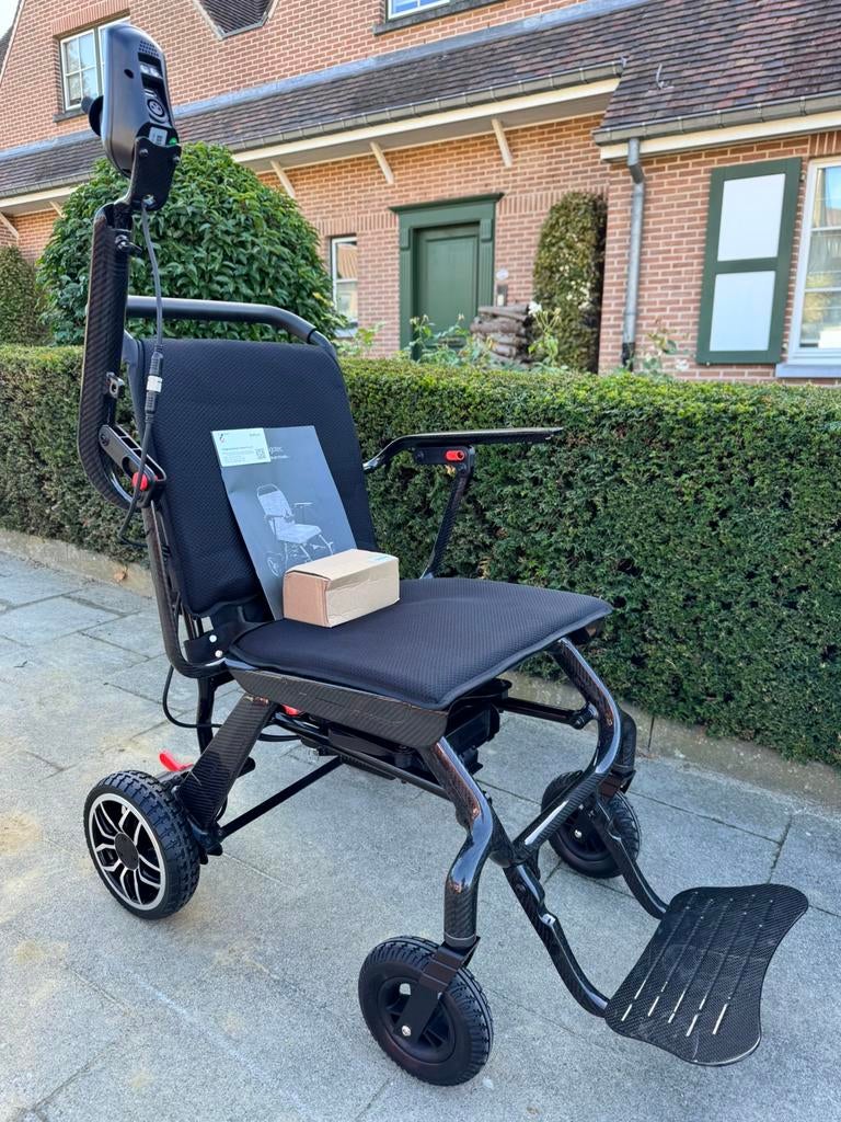 Fauteuil électrique carbone léger Chaise roulante handicapé, Enlèvement ou Envoi, Pliant, Neuf, Fauteuil roulant électrique