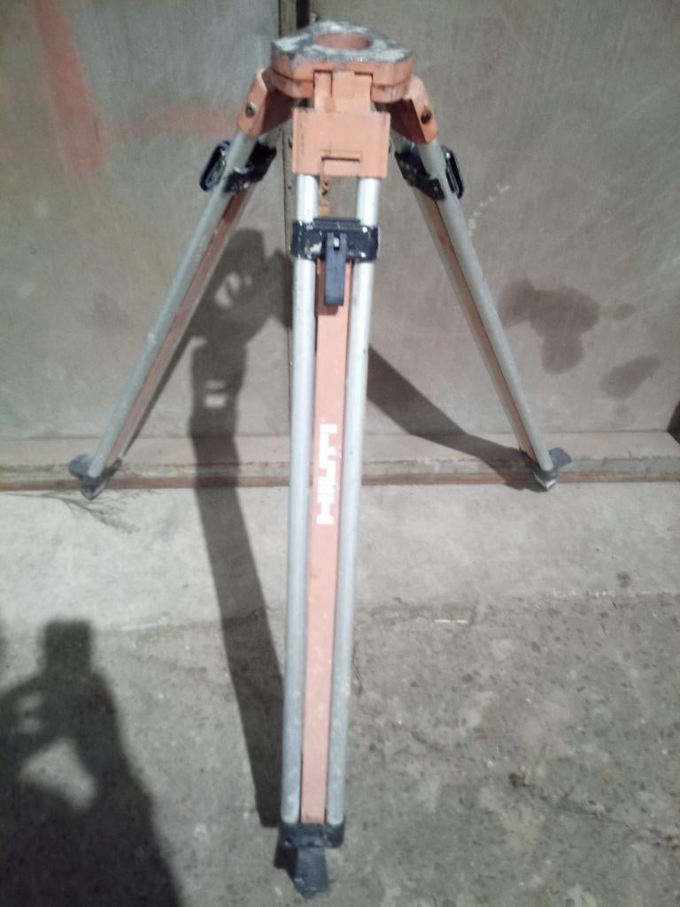 Statief voor lazer, Ophalen, Gebruikt