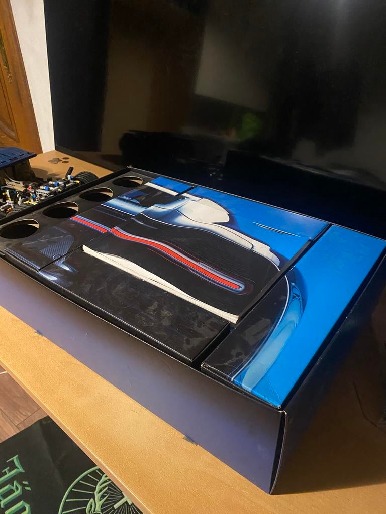 Lego bugatti chiron, Kinderen en Baby's, Speelgoed | Duplo en Lego, Ophalen of Verzenden, Gebruikt, Losse stenen, Lego