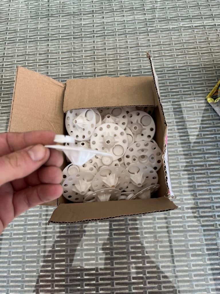 Materialen om isolatplaten te bevestigen., Doe-het-zelf en Bouw, Isolatie en Afdichting, Ophalen, Zo goed als nieuw