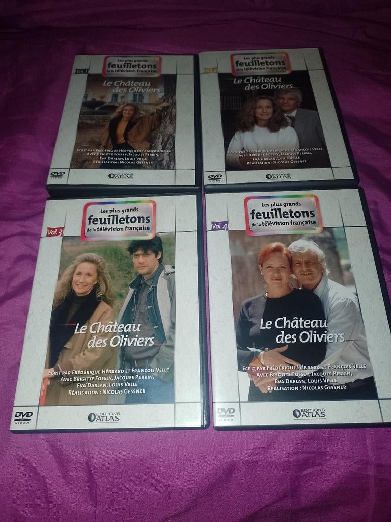 A vendre en DVD intégral feuilleton Le château des oliviers, CD & DVD, DVD | TV & Séries télévisées, Comme neuf, Drame, À partir de 9 ans