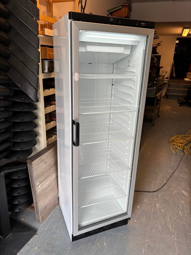 Diepvries met glazen deur, Elektronische apparatuur, Vriezers en Diepvrieskisten, 160 cm of meer, Zo goed als nieuw, Ophalen, Vrieskast