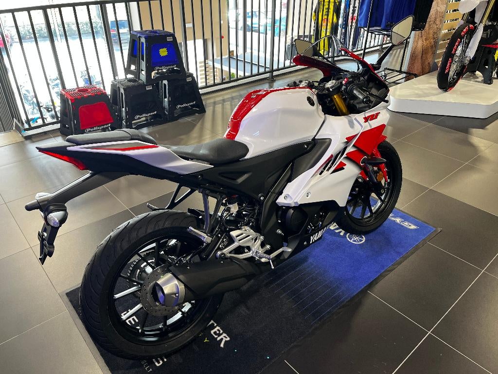 Yamaha R125 70th-anniversary - foto 3