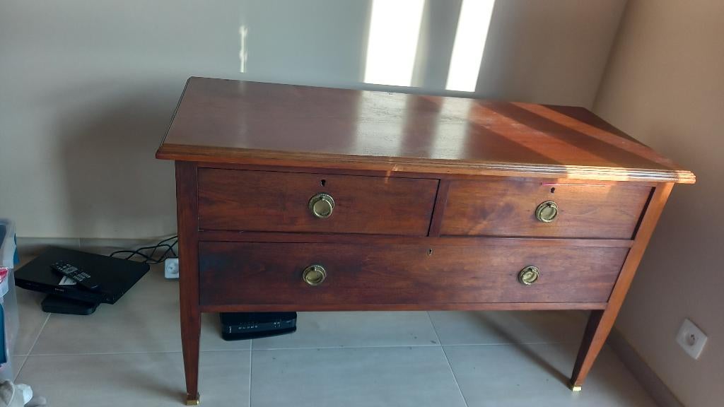 très beau meuble 3 tiroirs ,120CM sur 50CM 84CM de haut, Antiquités & Art, Antiquités | Meubles | Armoires, Enlèvement