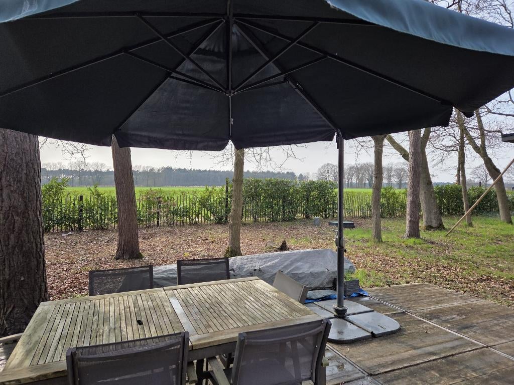 Instapklaar Chalet aan bosrand - vrij uitzicht- groot terras, Caravans en Kamperen, Stacaravans, Tot en met 4