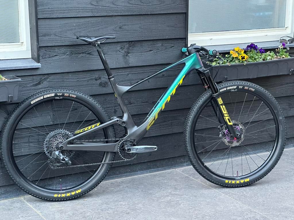 Scott Spark RC Team Issue 2023 L, Fietsen en Brommers, Ophalen, Zo goed als nieuw