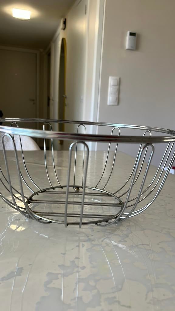 Un grand panier à fruit, Huis en Inrichting, Woonaccessoires | Schalen en Manden, Ophalen, Zo goed als nieuw, Mand