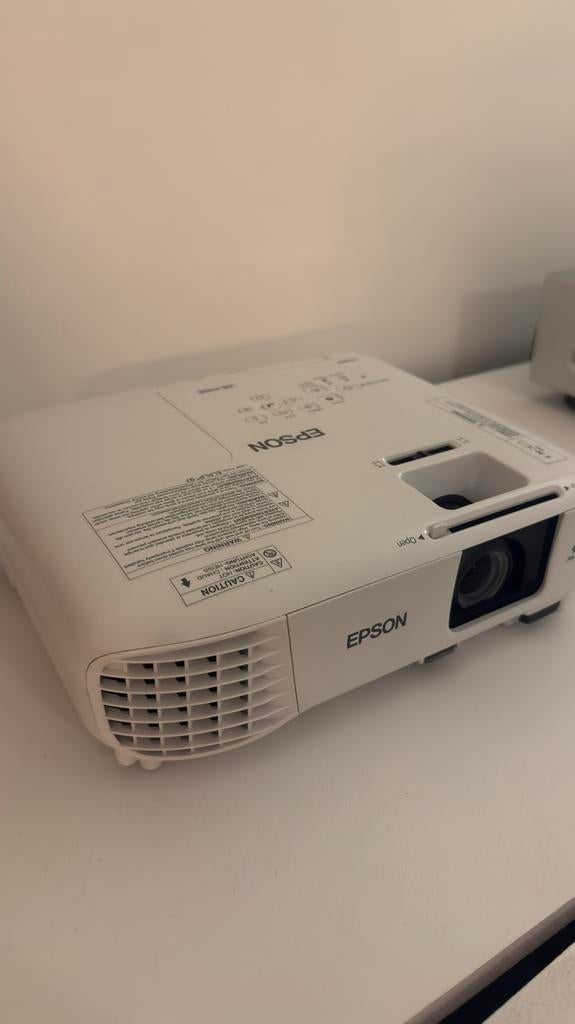 Epson EB-FH06 videoprojector + scherm, Ophalen, Zo goed als nieuw