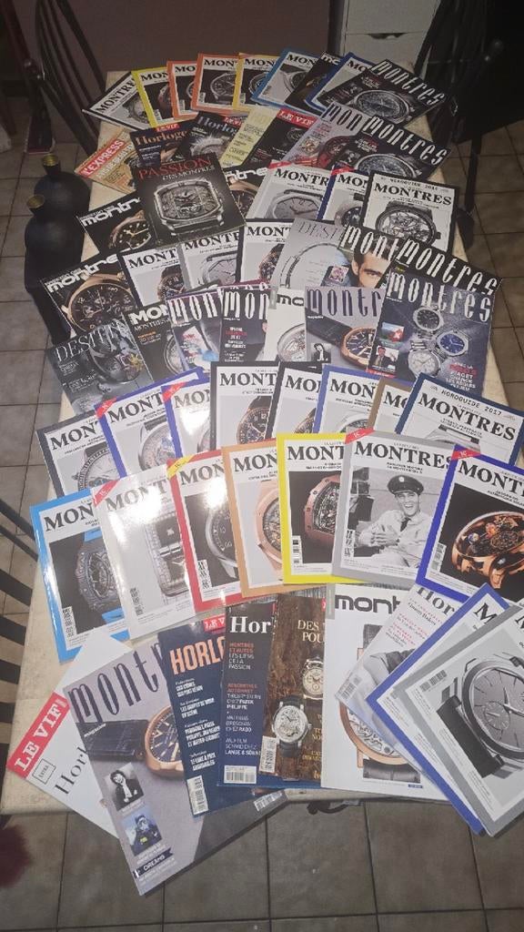 100 Livre et Magazines sur les Montres, Enlèvement ou Envoi, Comme neuf