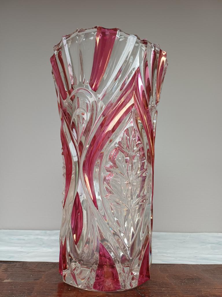 boheems kristal mooie vaas H 23 cm omvang 12 cm jaren 60/70, Ophalen