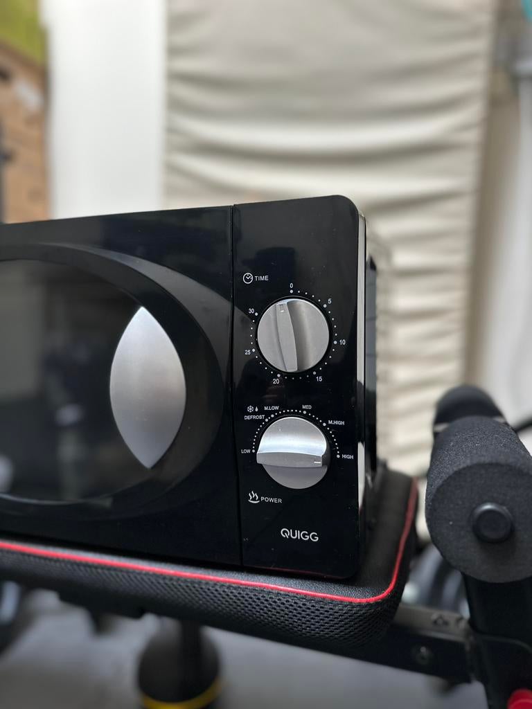 QUIGG microgolf, Elektronische apparatuur, Microgolfovens, Ophalen, Gebruikt, Microgolfoven, Draaiplateau