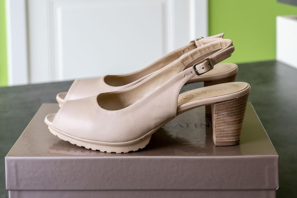 Schoenen, Andrea Catini, maat 36, NIEUW, Kleding | Dames, Schoenen, Nieuw, Schoenen met lage hakken, Beige, Verzenden