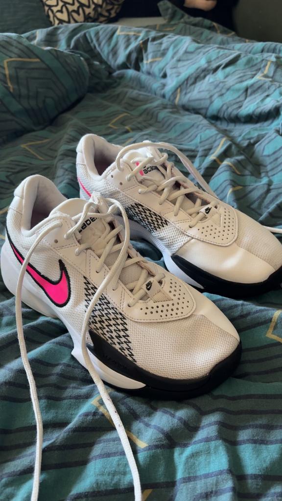 Nike G.T cut academy, Ophalen of Verzenden, Gebruikt, Schoenen