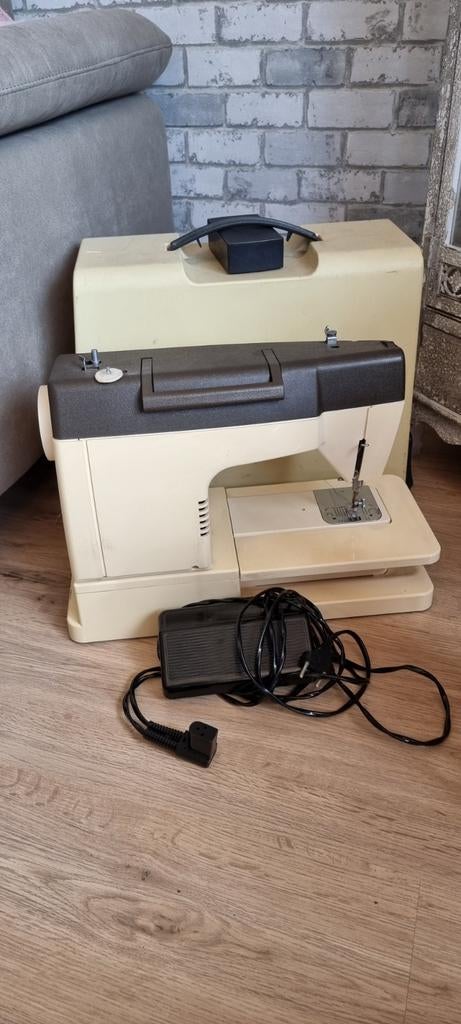 Singer machine a coudre, Hobby & Loisirs créatifs, Machines à coudre & Accessoires, Enlèvement ou Envoi, Comme neuf, Machine à coudre